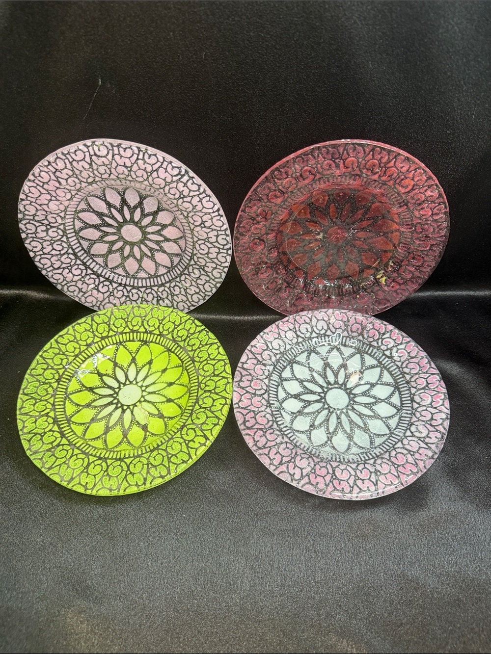 Sydenstricker Set of 4 Fused Glass Lace Pattern